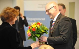 bundesverdienstkreuz-prof-hartmut-gobel-schmerzklinik-kiel-36