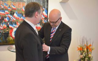 bundesverdienstkreuz-prof-hartmut-gobel-schmerzklinik-kiel-6