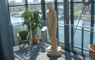 Kunst im Treppenhaus der Schmerzklinik Kiel